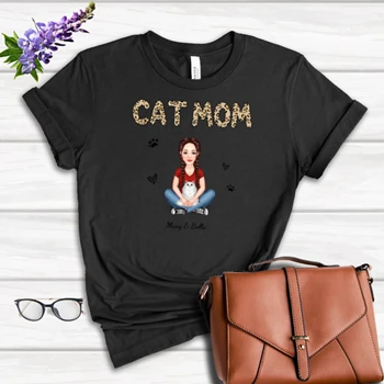 Cat Mom Pattern Real Woman Sitting With Fluffy Cat Personalized Women's Favorite Fashion Cotton T-Shirt